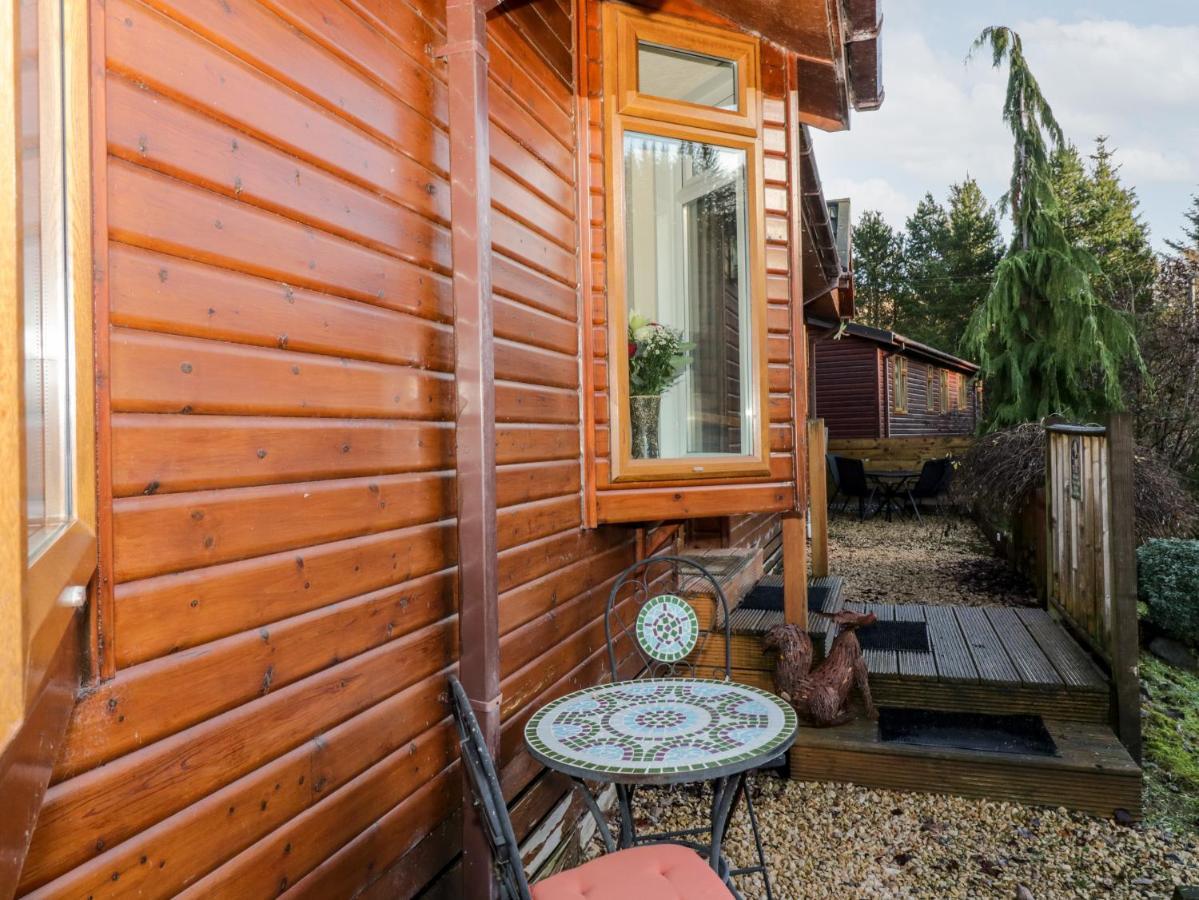 The Wee Lodge Glendevon Экстерьер фото
